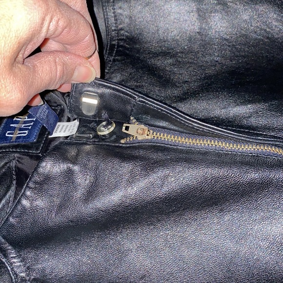 Gap leather pants - Picture 4 of 4